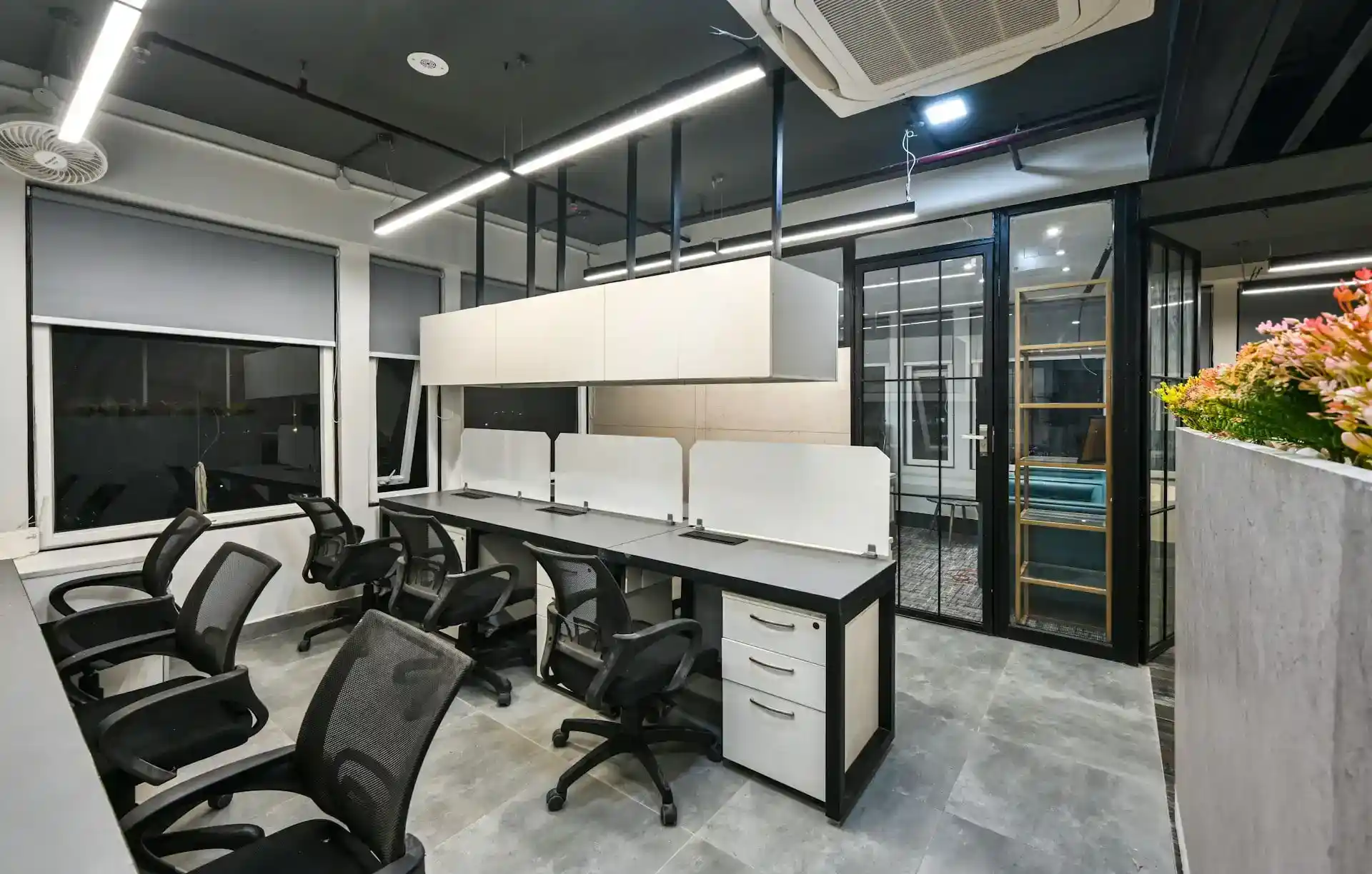 Reconfigure or Relocate? How to Make the Right Call for Your Workspace Reconfigure or Relocate? How to Make the Right Call for Your Workspace